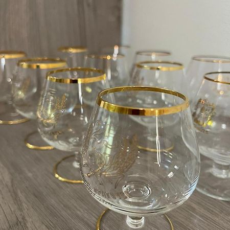 Velky Apartman Братислава Екстериор снимка
