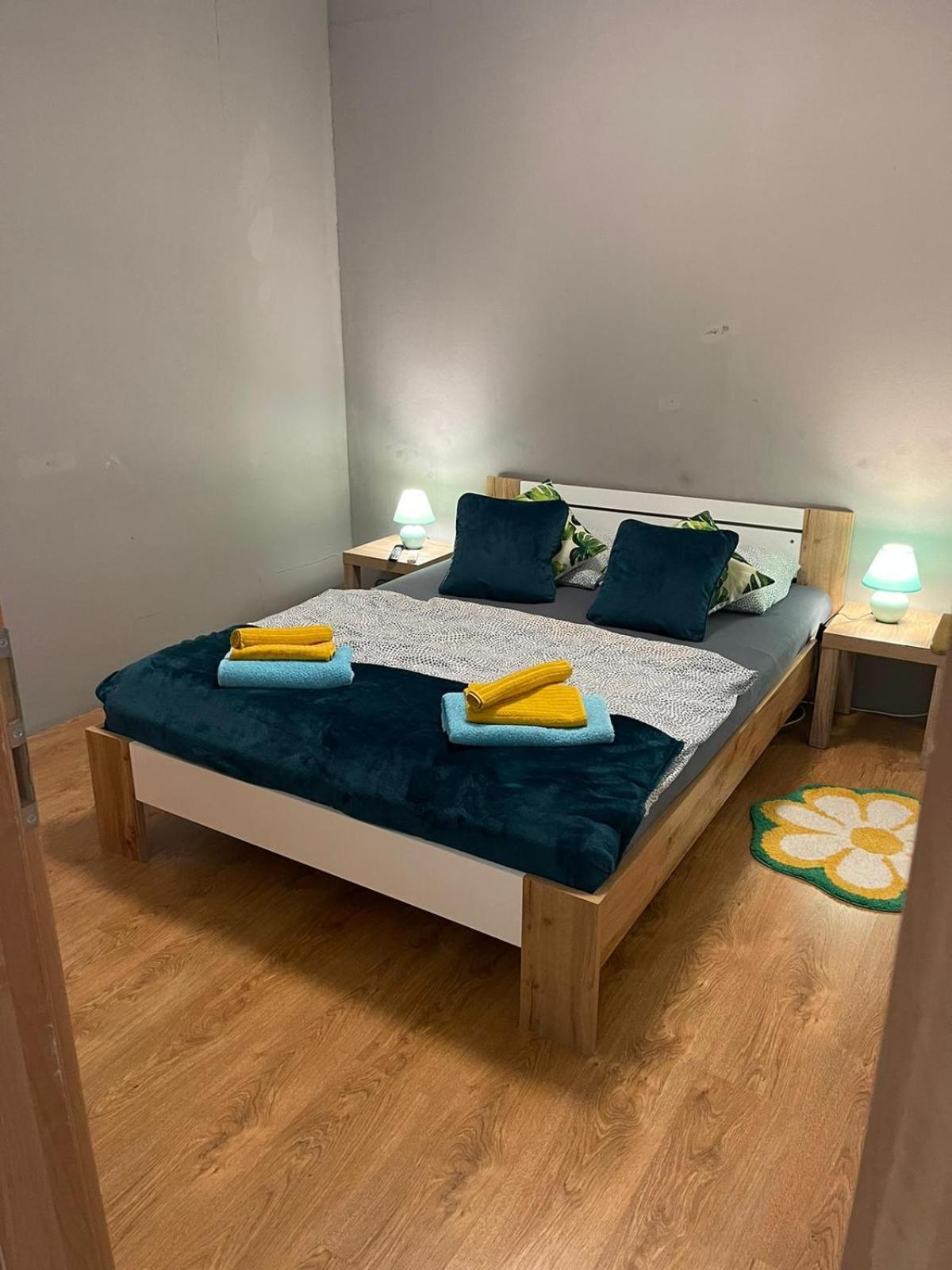 Velky Apartman Братислава Екстериор снимка