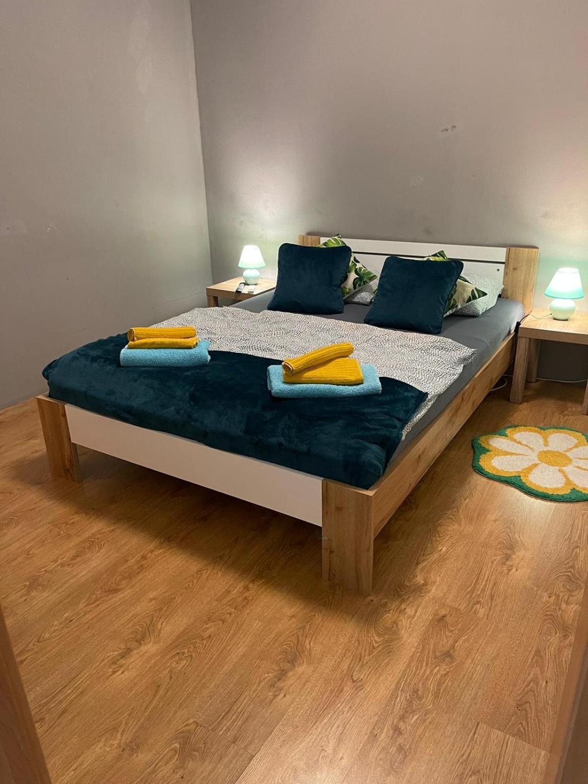Velky Apartman Братислава Екстериор снимка