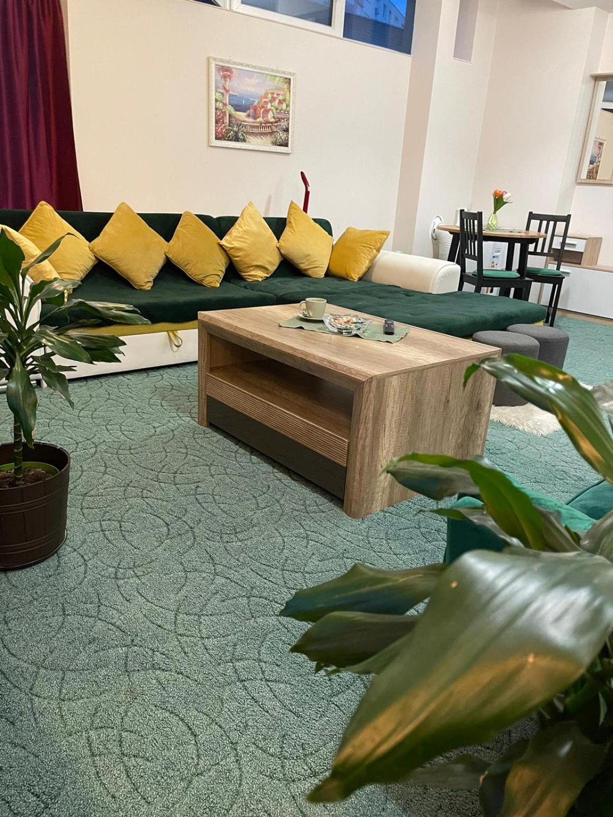 Velky Apartman Братислава Екстериор снимка
